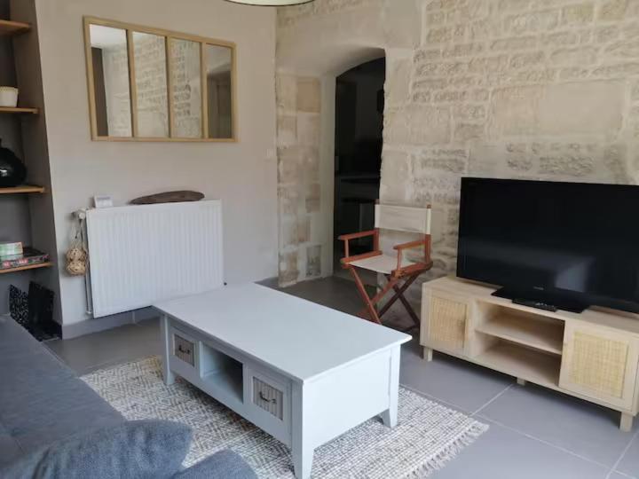 Jolie Maison De Ville Avec Un Exterieur Au Calme - Les Dragons De La Chamoiserie نيورْ المظهر الخارجي الصورة